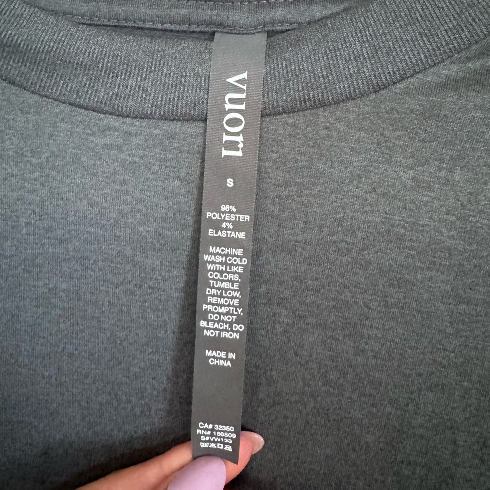 Vuori Women’s Long Sleeve Crewneck Top in Slate Blue - Picture 3 of 5